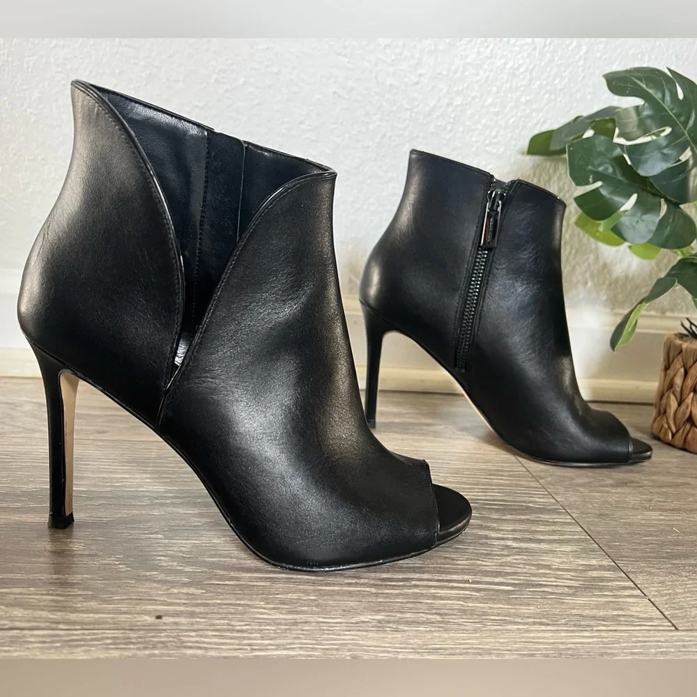 Michael kors Harper open toe ankle bootie in size 7 - Picture 2 of 11
